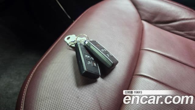 Land Rover Range Rover Sport 2023 — Photo 18/38