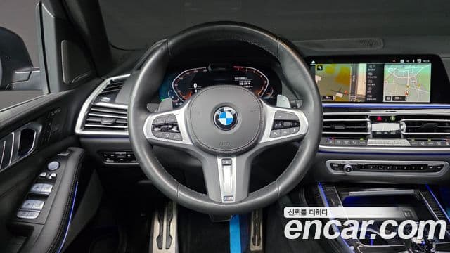 BMW X7 2022 — Фото 16/20