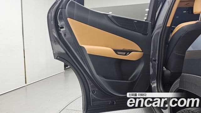 Lexus NX350h 2025 — Photo 4/33