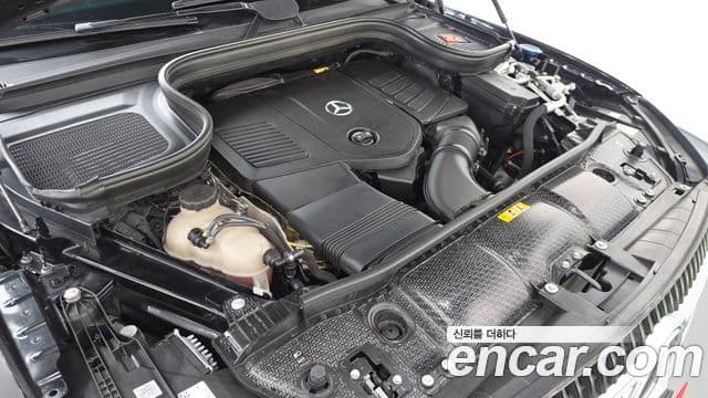 Mercedes-Benz GLE-Class 2025 — Photo 2/37