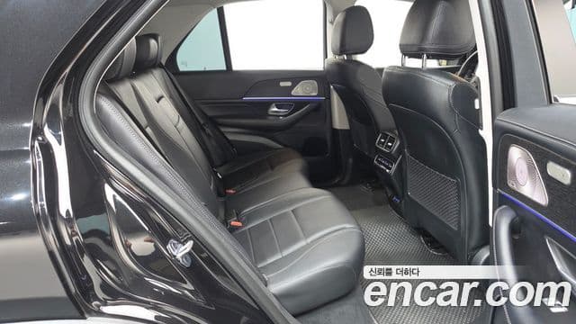 Mercedes-Benz GLE-Class 2025 — Photo 37/37