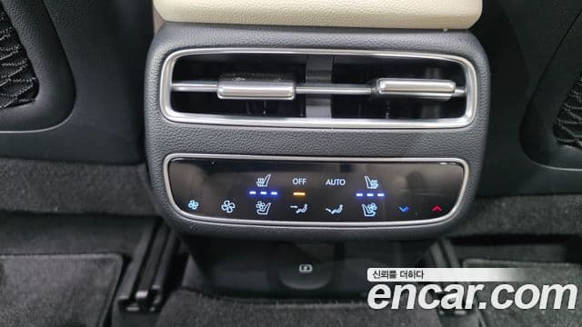 Genesis GV70 2025 — Şəkil 20/35