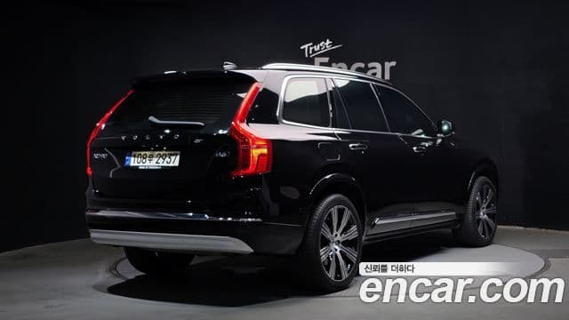 Volvo XC90 2022 — Фото 2/20