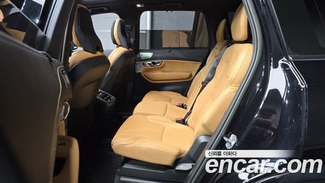 Volvo XC90 2022 — Фото 12/20