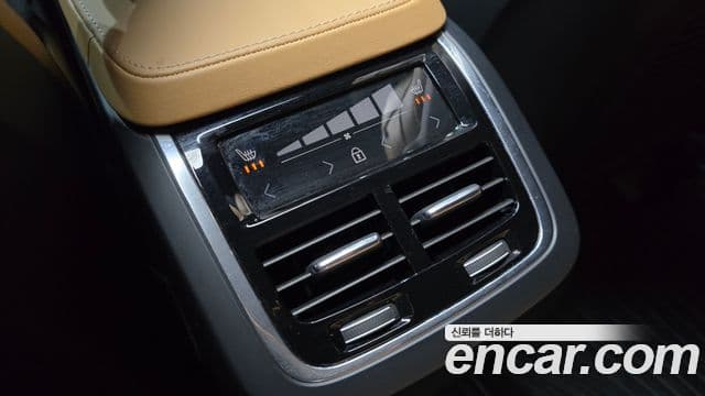 Volvo XC90 2022 — Photo 12/31