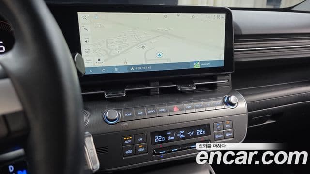 Hyundai Kona 2023 — Фото 13/20