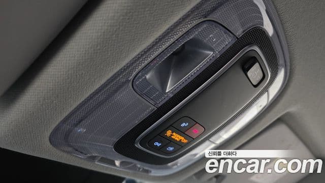 Hyundai Kona 2023 — Фото 16/20
