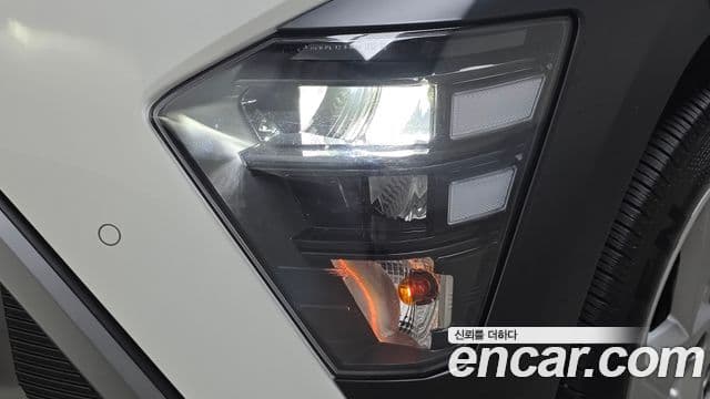 Hyundai Kona Hybrid 2023 — Şəkil 6/30