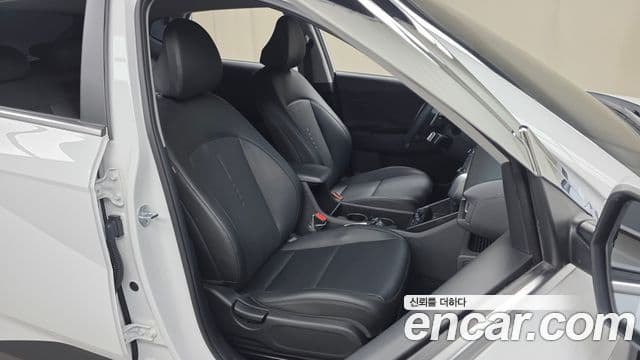 Hyundai Kona Hybrid 2023 — Şəkil 15/30