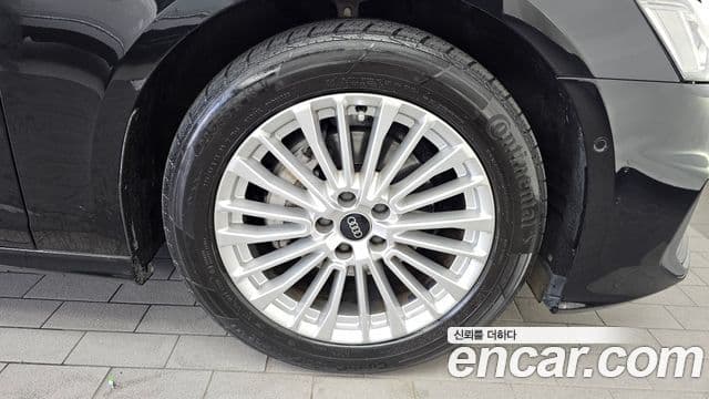 Audi A6 2021 — Photo 8/33