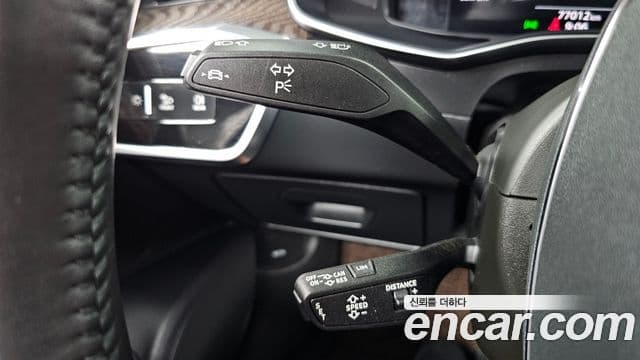 Audi A6 2021 — Photo 13/33