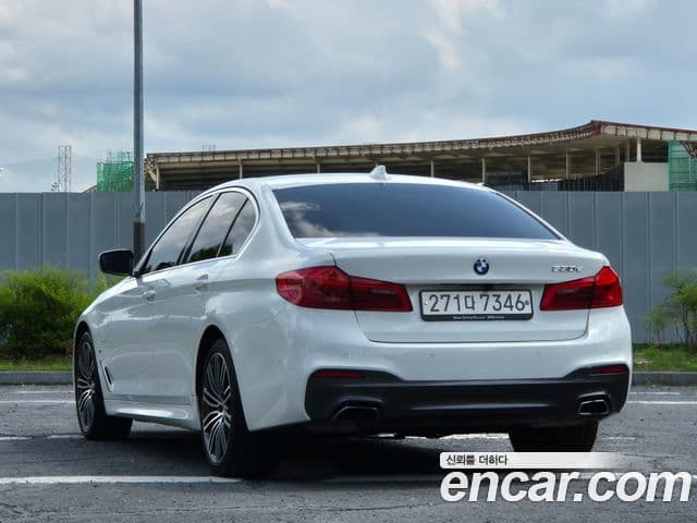 BMW 5 Series 2020 — Şəkil 3/20