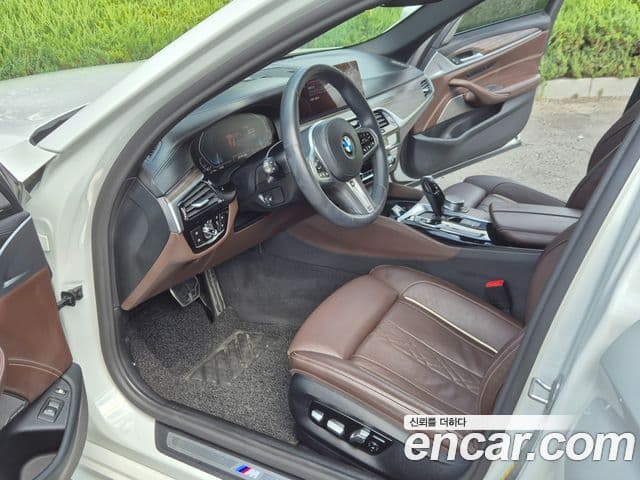 BMW 5 Series 2020 — Şəkil 10/20