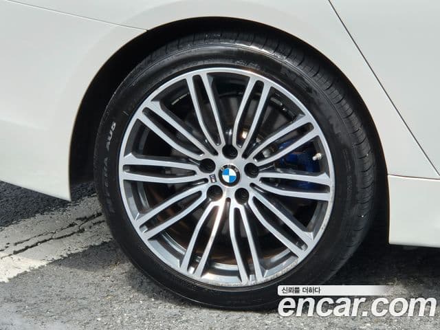 BMW 5 Series 2020 — Şəkil 18/20