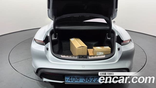 Porsche Taycan 2021 — ფოტო 5/20