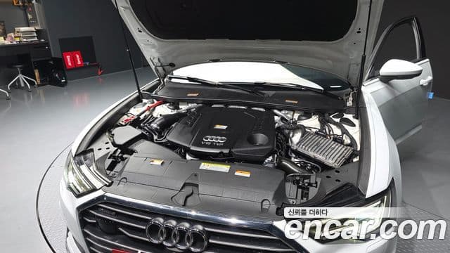 Audi A6 2021 — ფოტო 6/20