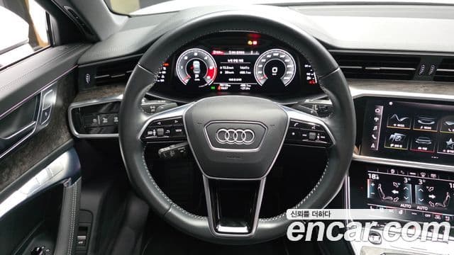 Audi A6 2021 — ფოტო 13/20