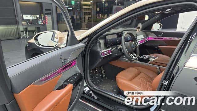 BMW 7 Series 2024 — Photo 18/20