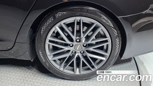 Genesis G70 2019 — Şəkil 20/36