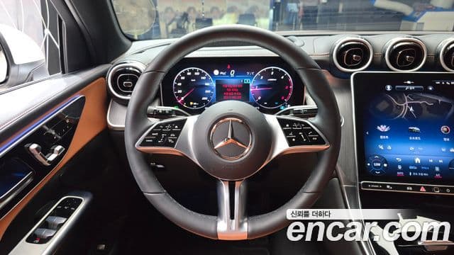 Mercedes-Benz GLC-Class 2024 — Фото 13/20