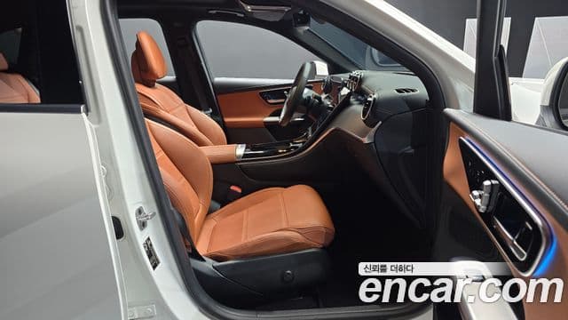Mercedes-Benz GLC-Class 2024 — Şəkil 28/30