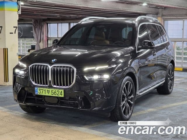 BMW X7 2025 — Фото 3/20