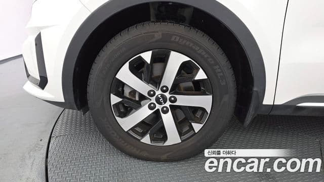 Kia Sorento 2023 — Фото 5/20