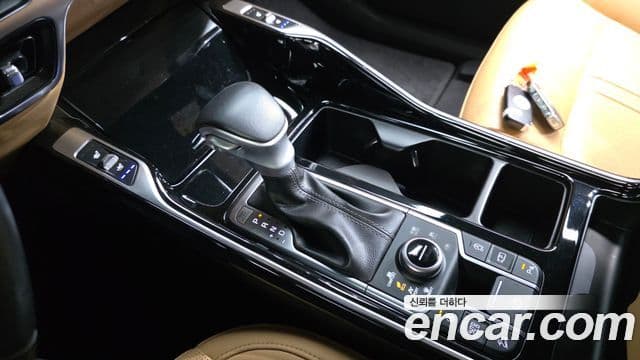 Kia Sorento 2023 — Фото 9/20