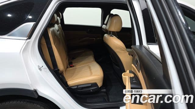 Kia Sorento 2023 — Фото 12/20