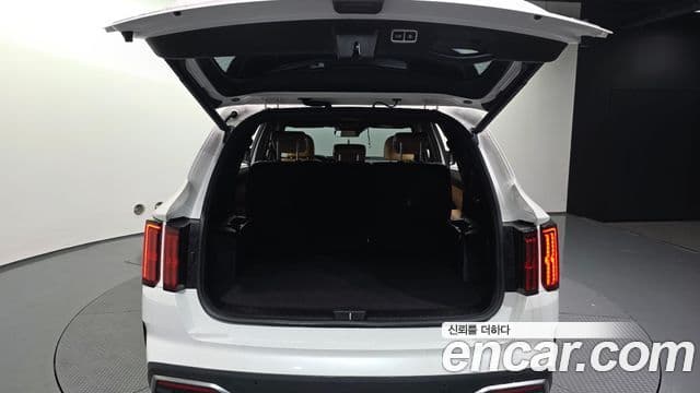 Kia Sorento 2023 — Фото 20/20