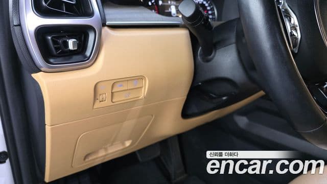 Kia Sorento 2023 — Photo 24/33