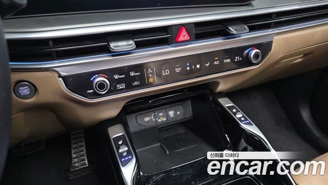 Kia Sorento 2024 — Фото 17/20
