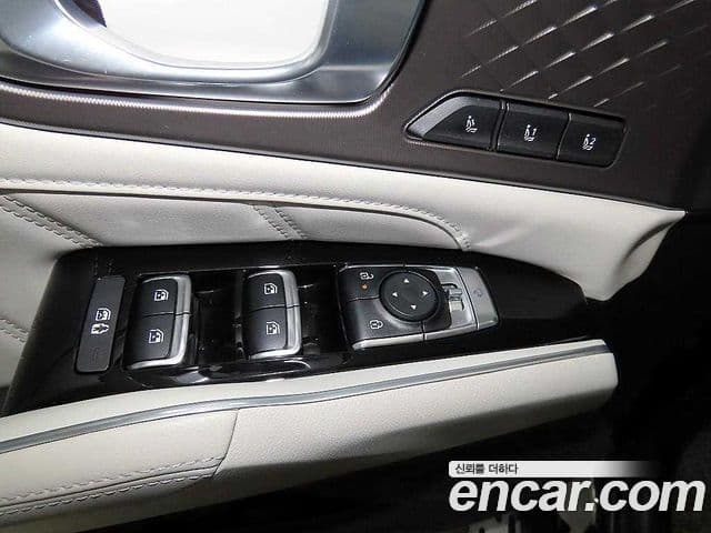 Kia Sorento 2024 — Фото 13/20