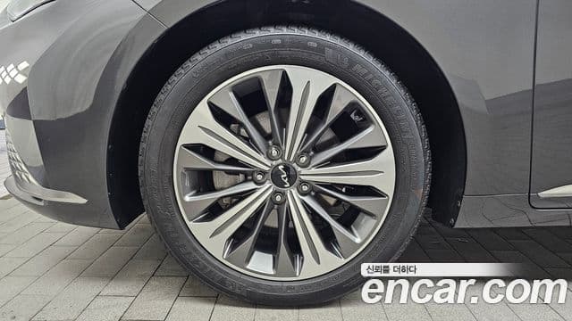 Kia K8 2022 — ფოტო 5/20