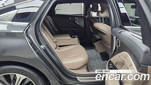 Kia K8 2022 — ფოტო 12/20