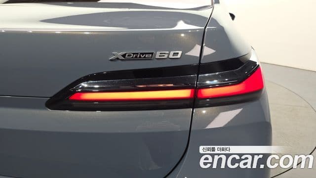 BMW i7 2023 — ფოტო 9/34