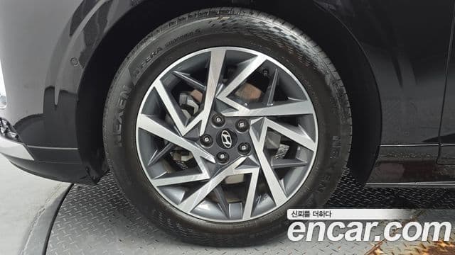 Hyundai Grandeur 2023 — ფოტო 5/20