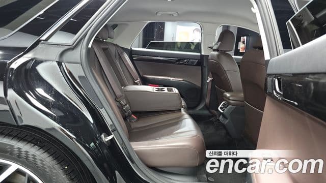 Hyundai Grandeur 2023 — ფოტო 12/20