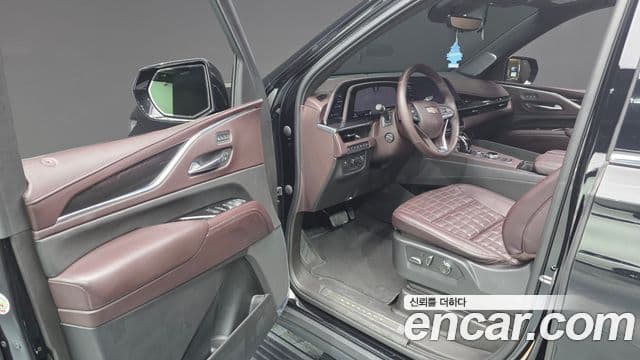 Cadillac Escalade 2021 — Фото 10/20