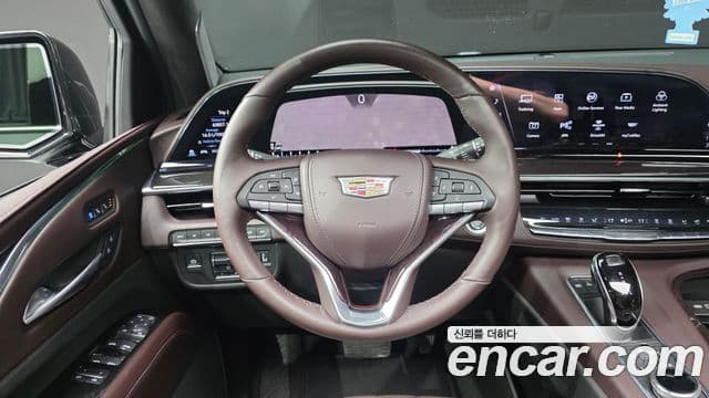 Cadillac Escalade 2021 — Фото 13/20