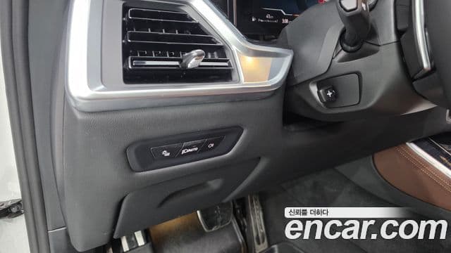 BMW X5 2023 — ფოტო 17/33