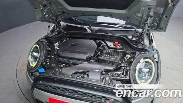 Mini Cooper S Convertible 2023 — ფოტო 6/20