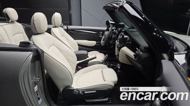 Mini Cooper S Convertible 2023 — ფოტო 11/20