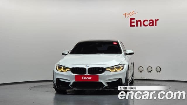 BMW M4 2018 — Şəkil 17/20