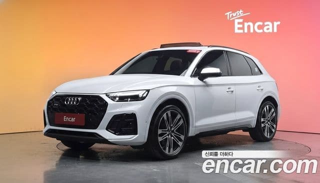 Audi Q5 2021 — Фото 1/20