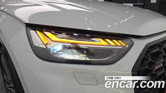 Audi SQ5 2021 — Photo 17/34