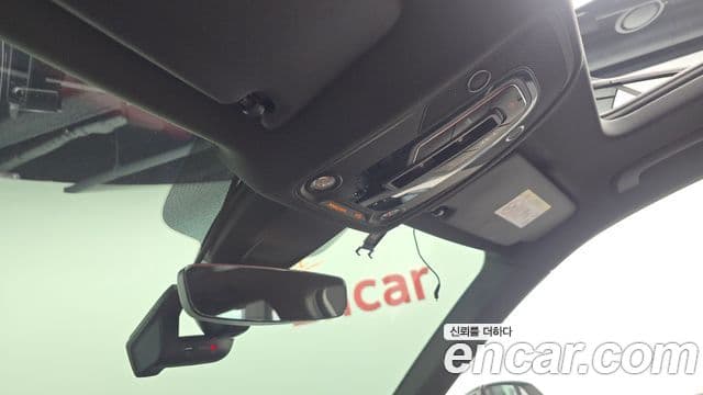 Audi SQ5 2021 — Photo 32/34