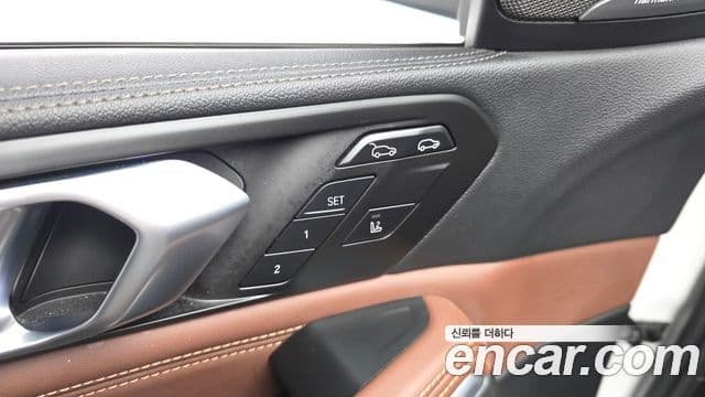 BMW X6 2022 — Photo 29/33