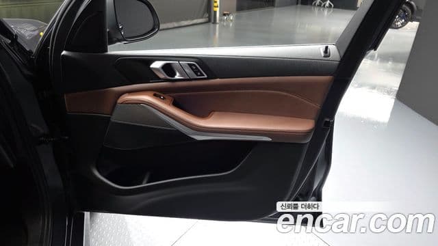 BMW X5 2022 — Photo 11/31