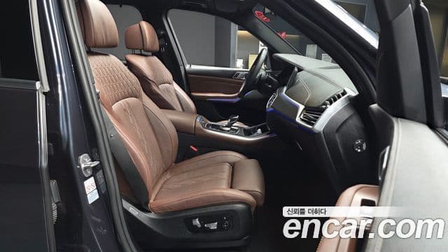 BMW X5 2022 — Photo 31/31